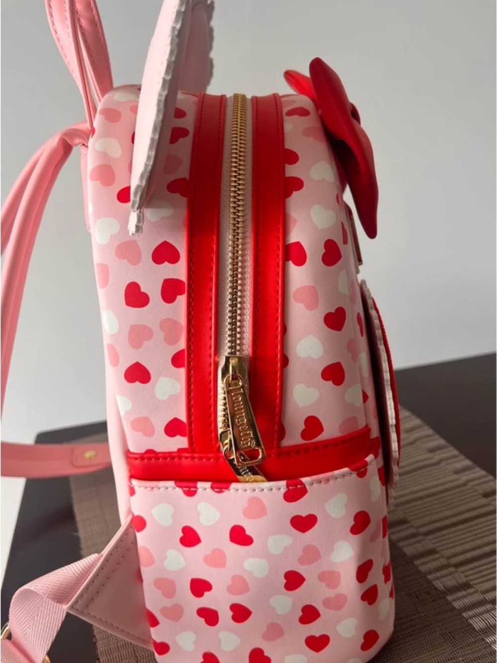 Loungefly Disney Mickey & Minnie Valentine's Day Ears Chocolate Scented - Picture 4 of 5